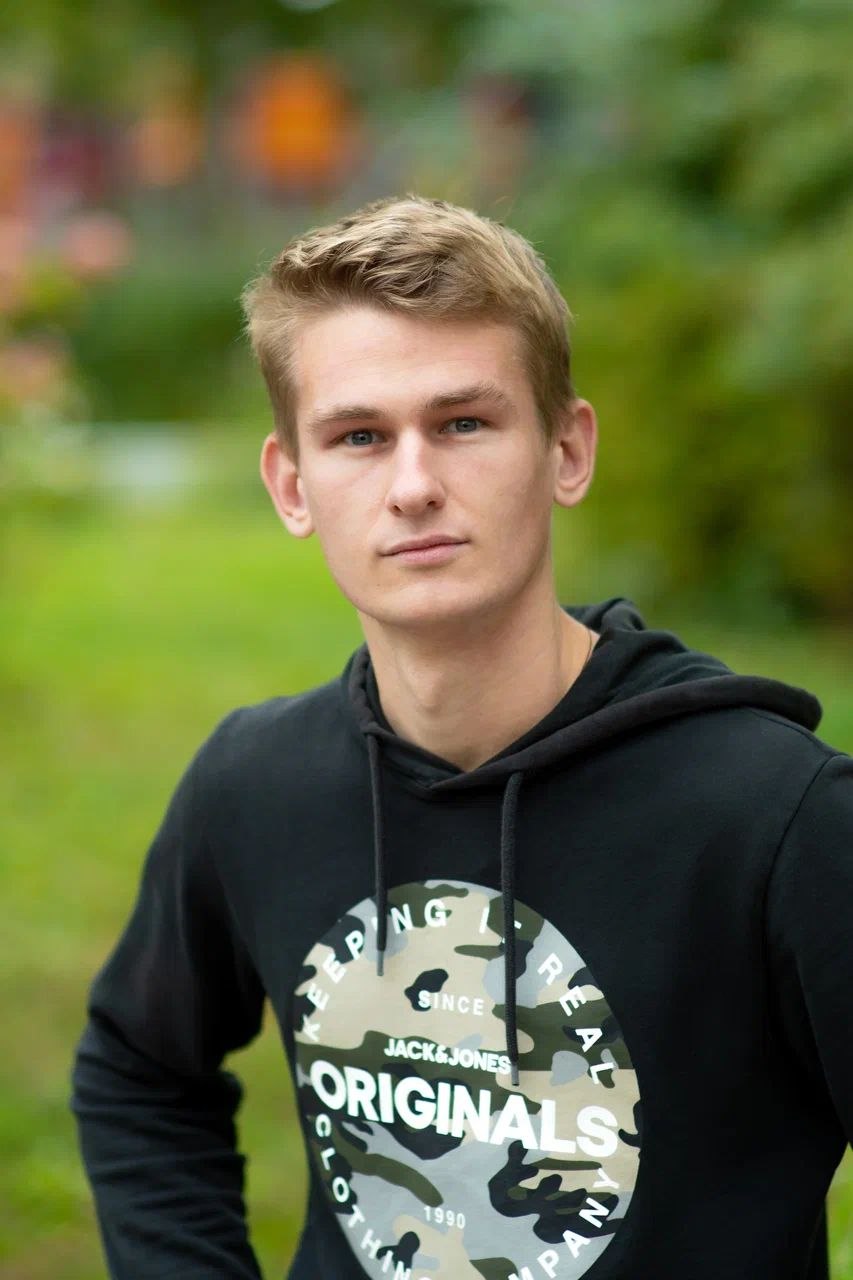 Преподаватель китайского языка Васильев Максим в Москве
